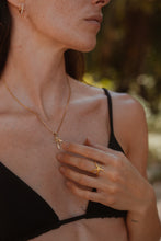 Load image into Gallery viewer, Palm Tree  necklace